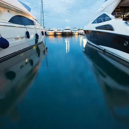 Chateau Clemenceau Апартаменты